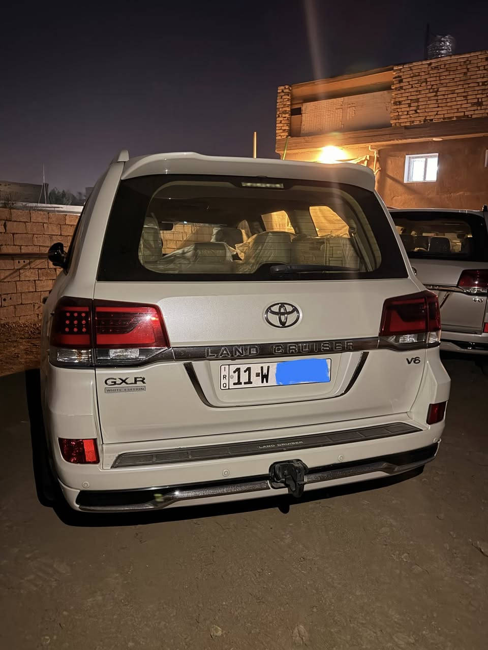 السلام عليكم
لاندكروز وايت ادشن 

موديل2017 مكفوله فقط بارد اصبعين سعر485وبيها مجال 

رقم بغداد تحويل ثاني يوم عنوان بابل 
رقم الهاتف لالستفسار ***********
