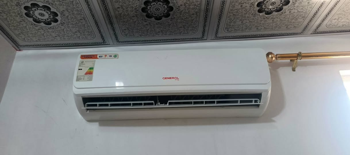 السلام عليكم
سبلت جنرال للبيع مستخدم 2 موسم مبدل ماطور جديد سبب عطل الماطور بسبب تيار الكهربائية العالي المفاجئ تبريد وتفئه كله شغال سعر 550 ألف وبيه مجال مكان الكوفة الصوب الصغير رقم *********** يوجد واتساب
