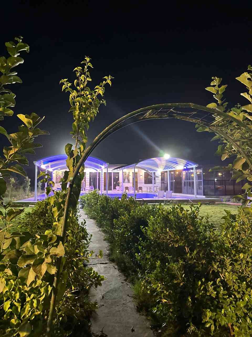 متوفرة يومي 31/12 و 1/1 للحجز ***********
موثقة ضمن اجرلي
