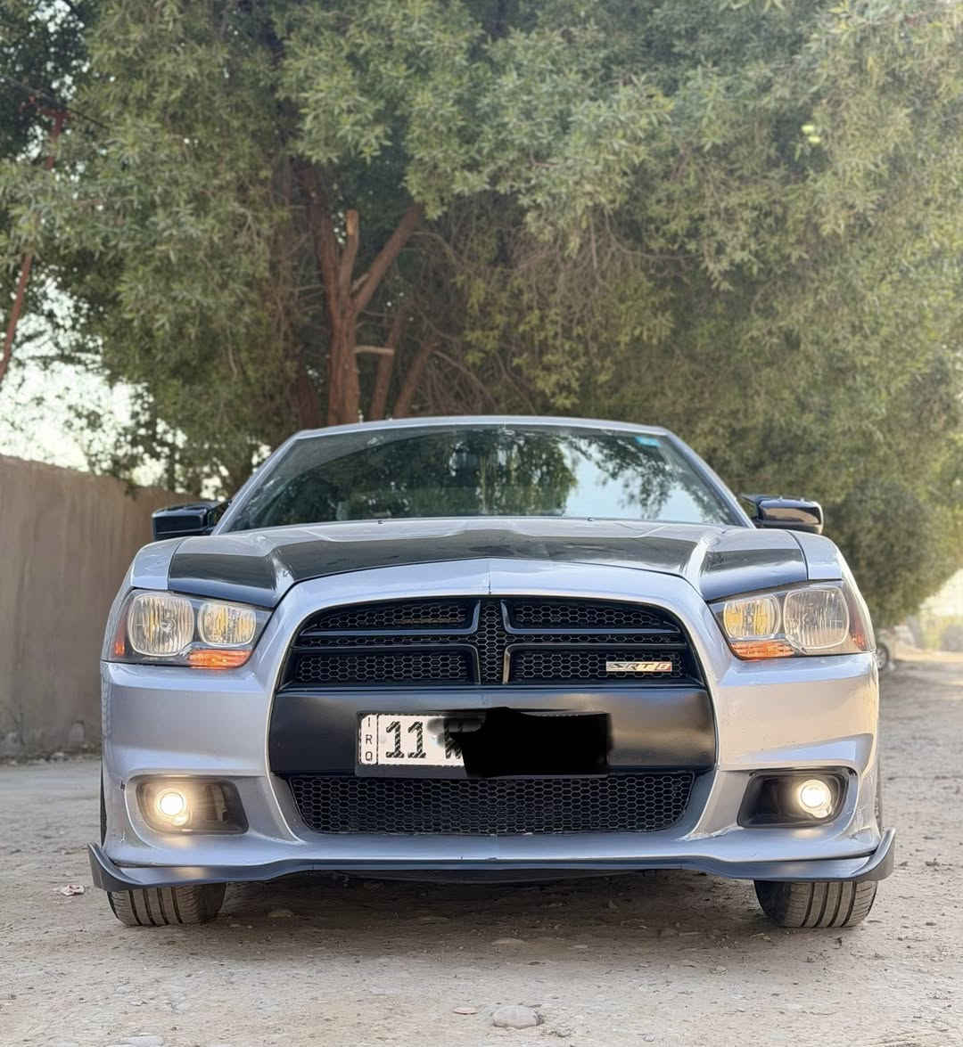 سلام عليكم
(للمراوس بشي اقل حسب القناعه ) 

دوج جارجر لون رصاصي موديل 2014

حادثها من امريكا  جاملغ الخلفي بدون دواخل بدون ايرباك 

بيها صبغ جاملغ امامي بلعراق وسونار موجود

بدون دواخل بدون شواصي كفاله من كل لدواخل 

تخم تاير ويل 18بلادي 

مكينه 3600 صار يومين من شادها 

تبريد تدفئه كراسي كهرباء شاشه صغيره كامره 

محدثه بلكامل srt

رقم بغداد انكليزي باسمي تحويل مباشر 

مكان السياره بغداد 

للاستفسار على الرقم ***********

متواجد واتساب
