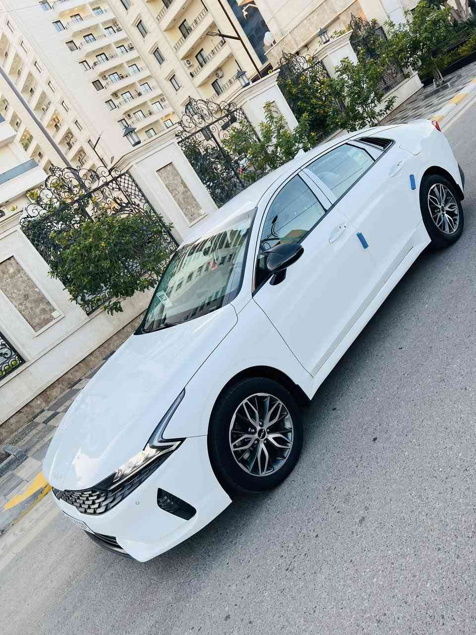 👇
خليجي NIM K5 2023

فول عدا الفتحه سياره بيها هلال الجاملغ الخلفي 

بس اني بسونار حاسبها قطعه صبغ فقط بدون ضربه 

موصفات 

1-كاميرا فيو 

2-حساس امامي خلفي 

3-وضعيات قياده متعددة 

4-كشنات جلد

5-كشن سائق كهرباء 

6-ماشيه 89 حقيقي 

7-هاند بريك بصمه +أتو هولد 

اخون كل التفاصيل مذكوره وايضاً السونار مرفق 

ومعروفة موصفات NIM ام الضمان 

سعرها (195) وبيها مجال ماكو هيج سعر ب النسبة لموديلها سيارة جديدة اخت الزيرو كتلوكات الشركة بيها 👍اخوان بس الشراي يتصل 

***********📲
