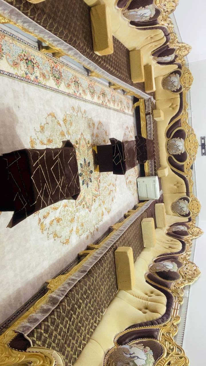 سلام عليكم اخوان عندي تخم اللبيع تخم والله ماخذه تزكام ماخذ والله المتر مفصله ١٤٥ الف 
على مساحه ٨x٤ يعني تقريبن ٢٣ متر. التخم رايده  ١٨٥٠ بي مجال اشويه 
ماصايرله. ٧ اشهر من اشتريته 
مكاني كربلاء ***********
