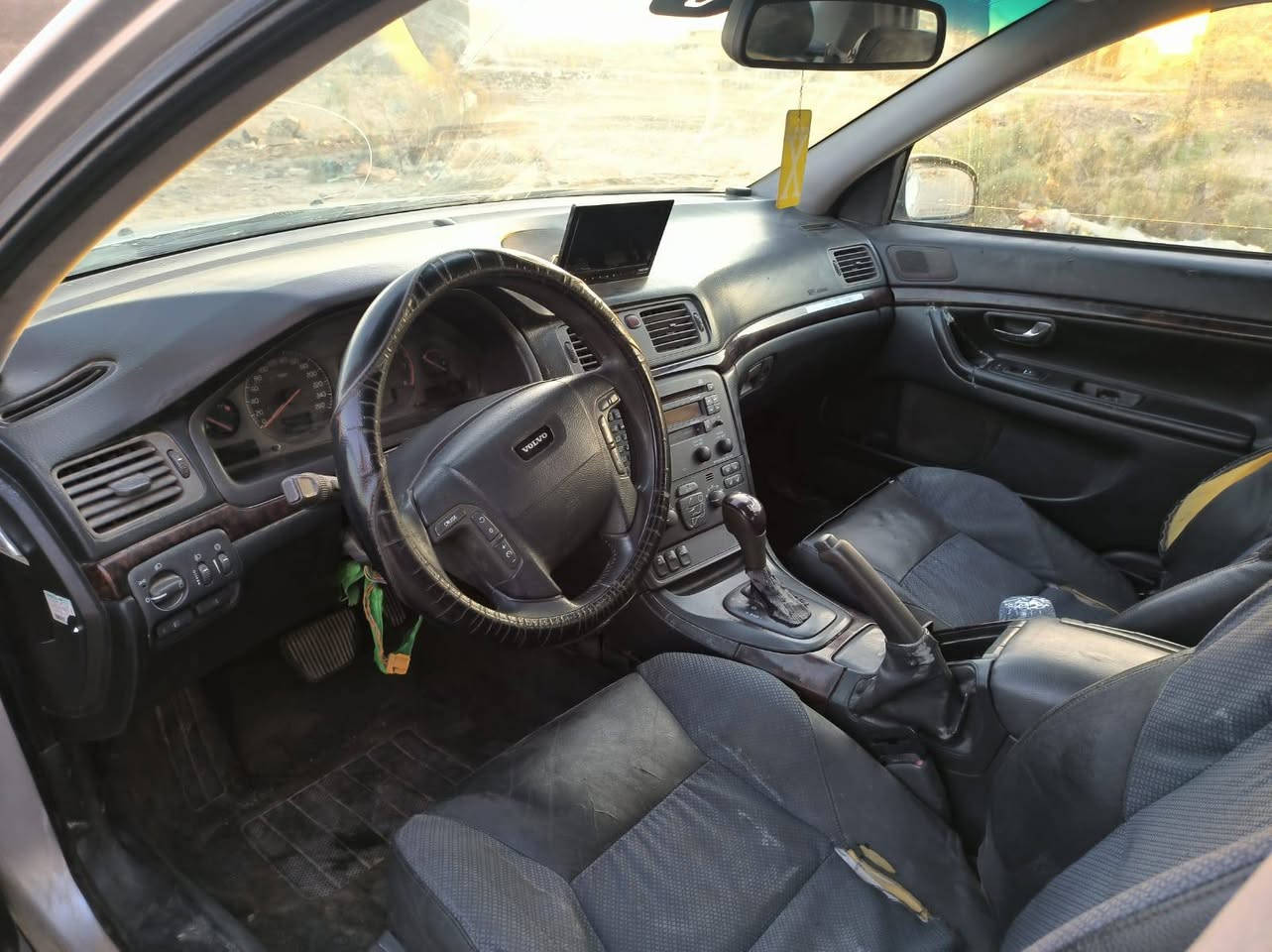 فالفو للبيع السعر ٤٠ وبيها مجال للشراي اهواي
موديل ٢٠٠٢


**إذا كنت صاحب هذا الإعلان وتريد حذفه لأي سبب، رجاءا أرسل رسالة إلى الدعم الفني**