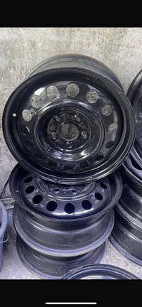 ويل وتاير تخم 16 كامل للبيع سعر 300 الف قفل؟ نضيف استخدام شهر واحد فقط...