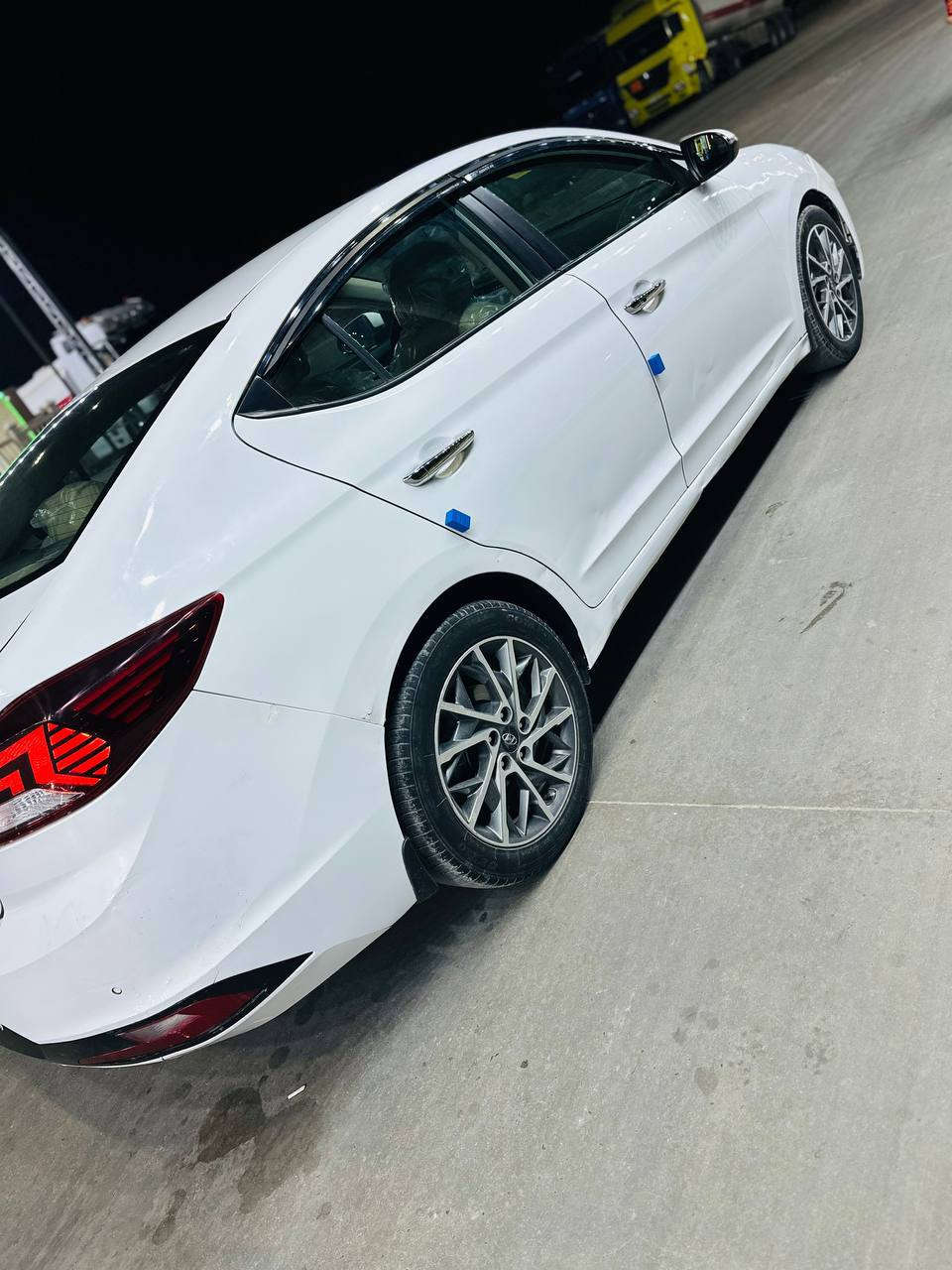 سلام عليكم للبيع النترا 2020خليجي استلام شركه العامه فول مواصفات 1/1
كير مكينه مكفولات ماشيه69كيلو بيها صبغ شوي بل بنيد وداير سونار جديد بل منشور رقم بغداد انكليزي بسمي تحويل مباشر #السعر145وبيهامجال العنوان بغداد الكاضميه ***********/☎️/***********
