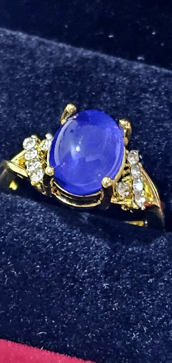 محبس "المزاج" النسائي - الأناقة التي تتحدث عن مشاعرك
هل تبحثين عن قطعة فريدة تميزج؟ أو تريد تقدم هدية "نادرة" ومختلفة؟
نقدم لكم المحبس الملكي الذي يتغير لونه تلقائياً حسب درجة حرارة الجسم وحالتكِ النفسية!

​✨ لماذا تختارين هذا المحبس؟

​🥇 الجودة: مطلي بذهب عيار 21 (لمعة دائمة ومظهر ذهب حقيقي).

​📏 القياس: "فري سايز" (قابل للتعديل ليناسب أي إصبع بكل سهولة).

​🎨 التكنولوجيا: يحتوي على فص ذكي يتدرج بين أكثر من 10 ألوان تعبر عن (الهدوء، الحب، السعادة، أو حتى التوتر).

​🎁 الهدية المثالية: قطعة "كشخة" ومميزة جداً للهدايا.

​💰 عرض خاص وحصري

​السعر: 10,000 دينار فقط!

​التوصيل: مجاني (Free) لجميع مناطق خانقين.


**إذا كنت صاحب هذا الإعلان وتريد حذفه لأي سبب، رجاءا أرسل رسالة إلى الدعم الفني**