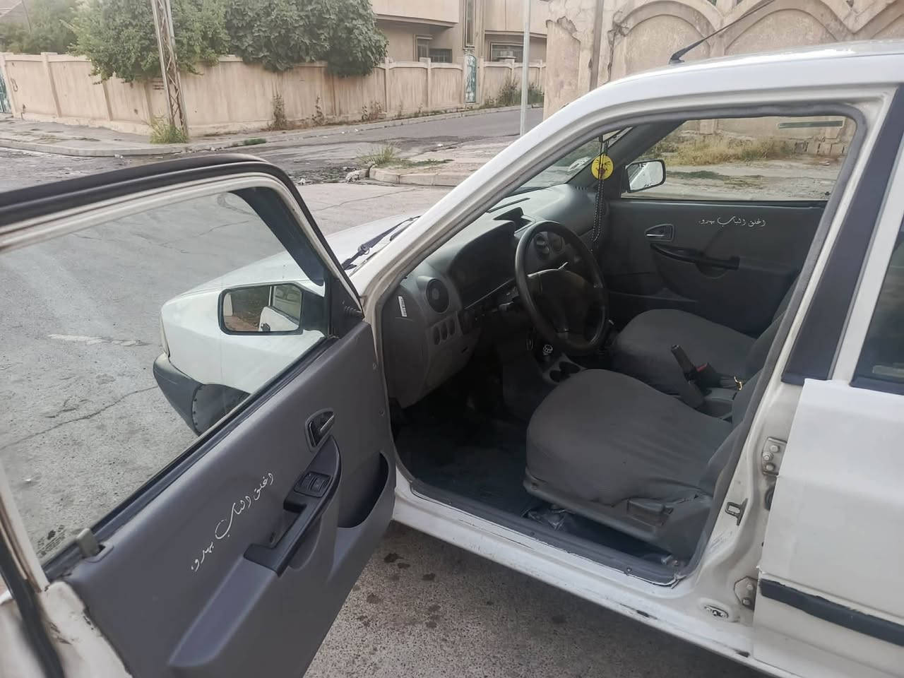***********
مكينه +كير جديد تواير جدد سياره بس الجاملغ الأمامي بيه ضرر سياره خير من الله داخل وخارج نضيفه جامات كهرب ماناقصها شي***********

مكينه +كير جديد تواير جدد سياره بس الجاملغ الأمامي بيه ضرر سياره خير من الله داخل وخارج نضيفه جامات كهرب ماناقصها شي*********** السعر 26
