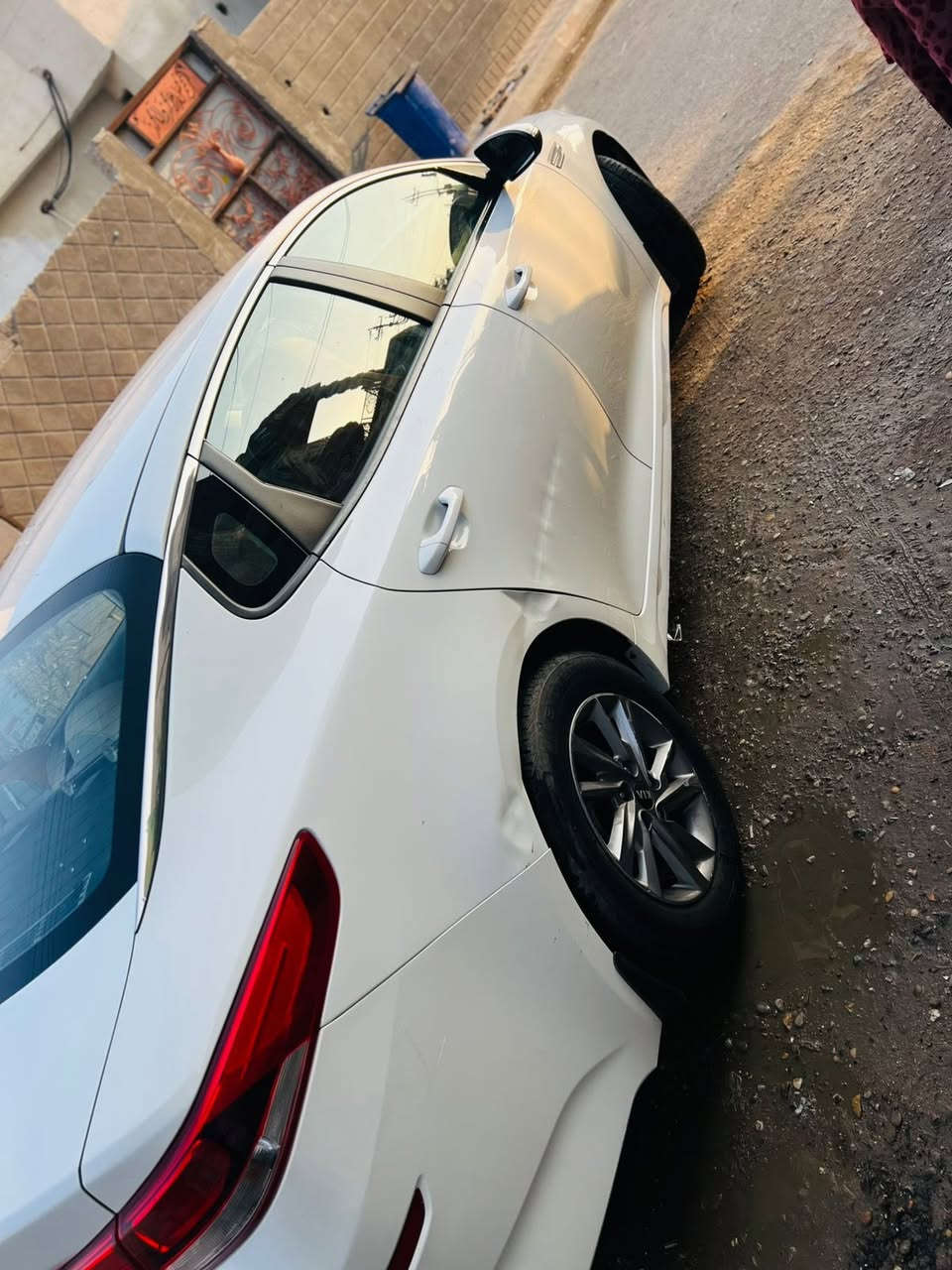 السلام عليكم اوبتيما خليجي 2019 
سياره اربيل سنويه 2026شهر 11تنتهي
سياره كفاله من الحادث ومن تصليح ومن صبغ 
فقط بيه كم دحجه شوف عين 
سياره نص فول 
تحكم بلستيرين 
مرايت شفط 
حساس امامي وخلفي 
كامره خلفيه
لايت LAde
لايت زنون 
سياره ماشيه 112
حدايديه جديده على ايدي 
سياره مامفتوح بيه برغي غير الحداديه 
سياره اريد مراوس بيع ماعندي مشكله اريد سياره توسان سبورتج  اذا بيه سعره 170بيه مجال قليل تواصل على هذا رقم ***********فقط واتساب هذا العنوان بصره معقل
