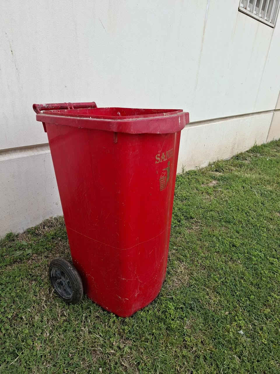 للبيع سعر مناسب جدا


**إذا كنت صاحب هذا الإعلان وتريد حذفه لأي سبب، رجاءا أرسل رسالة إلى الدعم الفني**