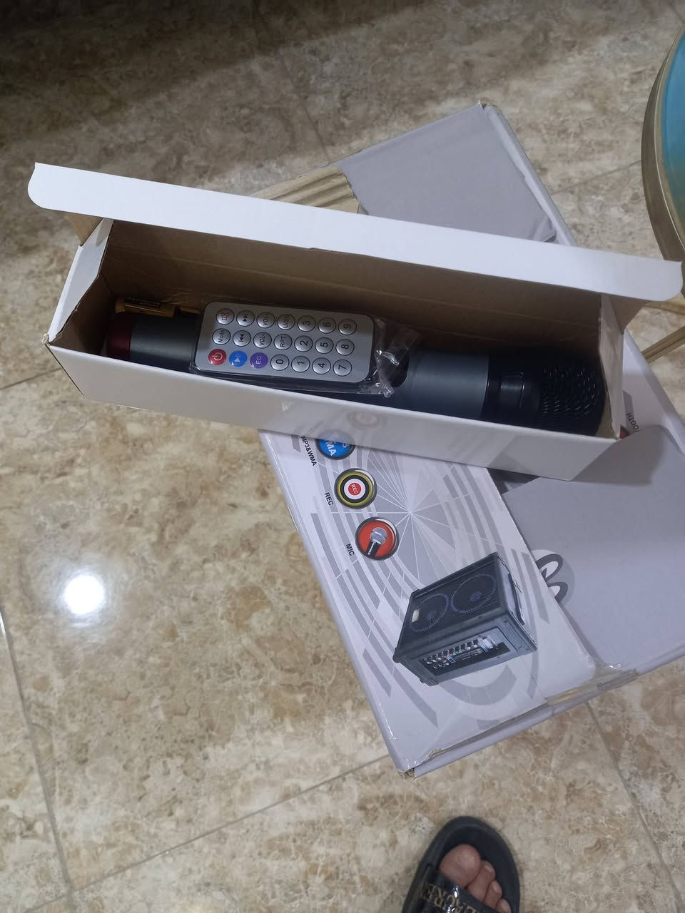 جهاز برين صوت ايراني كامل ملحقاته نظافة 100% استعمال جدا قليل السعر 180 الف


**إذا كنت صاحب هذا الإعلان وتريد حذفه لأي سبب، رجاءا أرسل رسالة إلى الدعم الفني**