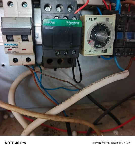 🔧⚡ دعم المشاريع الصغيرة — خدمات صيانة منزلية ⚡🔧

تبحث عن عامل شاطر ومهني للبيت؟
أنا كهربائي وسباك متفرغ للعمل، أقدّم لك جميع خدمات الصيانة المنزلية بسرعة، دقة، وأسعار مناسبة.

🔹 صيانة كهرباء كاملة
🔹 تصليح أعطال السباكة
🔹 تنفيذ أعمال جديدة وترتيب المنزل
🔹 خبرة – التزام – شغل نظيف

للاستفسار والحجز: ***********

دعمكم للمشاريع الصغيرة يساهم بفتح بيوت ويقوّي شباب بلدكم

العنوان /صلاح الدين -بلد -السيد محمد (ع)
