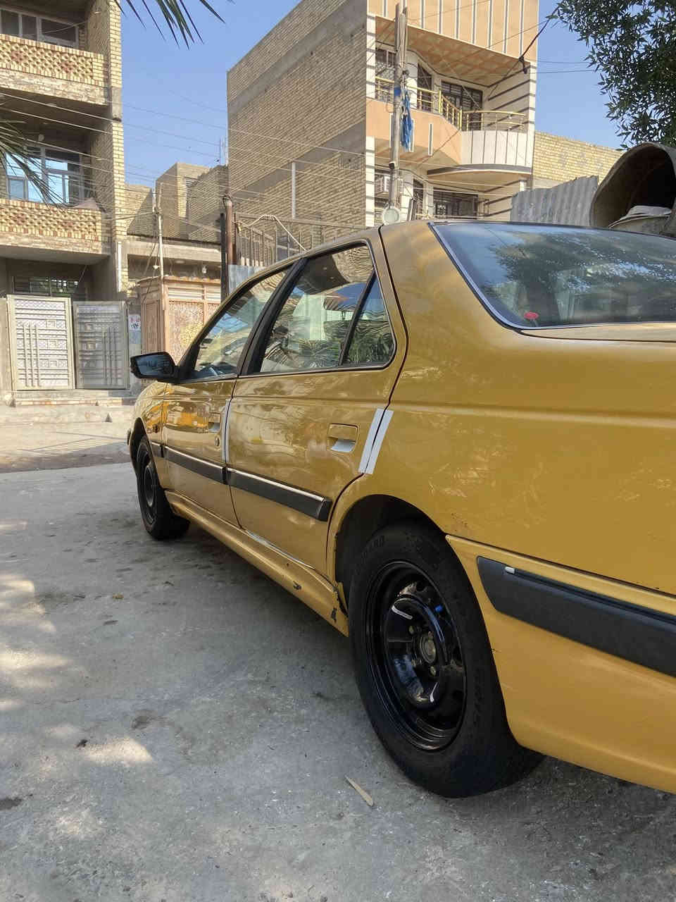 سلام عليكم بارس 2015 لبيع سياره حلوه وما متعوبه 
كفاله عامه ما عده البنيد بي شويه صبغ و لباقي مكفول
تايرات جدد🛞 تبريد ثلج ❄️ الغرفه مدوشمه 
صدر نص عمر مكينه وكيرجدد
(السياره بسمي تحويل ثاني يوم )
السياره جاهزه كبل لشارع وبالعافيه عل ياخذها 
مكان بغداد العبيدي الرئاسة شارع عشرين 
*********** رقمي
السعر 45 ورقه وبي مجال لطيبين
