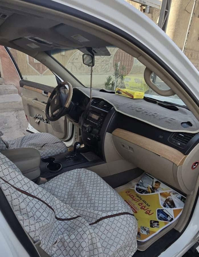 كيا موهافي ٢٠١٦
السياره ماشيه 77 الف حقيقي صدر امامي خلفي جديد مواصفات الشركه الدواليه العراقيه
السياره خليجيه مكفوله من الصبغ ما عدا الصندوك ومكفوله كير ومكينه بلادي والسونار مرفق مع المنشور 
رقم اربيل 

مواصفات نص فول
حساسات خلفيه عدد 4 وحساسات اماميه عدد 4
بلوتوث 4 تحكمات تبريد 3 قطع مركزي فتحه سقف سلايد روف ثلاجه وسطية
جرس ب ١٢٠ 
مكينه V6 3800 العاليه 
باقي المواصفات معروفة مال خليجي
السعر ١٦٥ وبيها مجال
مكان السياره البصره حي المدراء للتواصل مع راعي السياره 
***********
مكلف بالنشر
