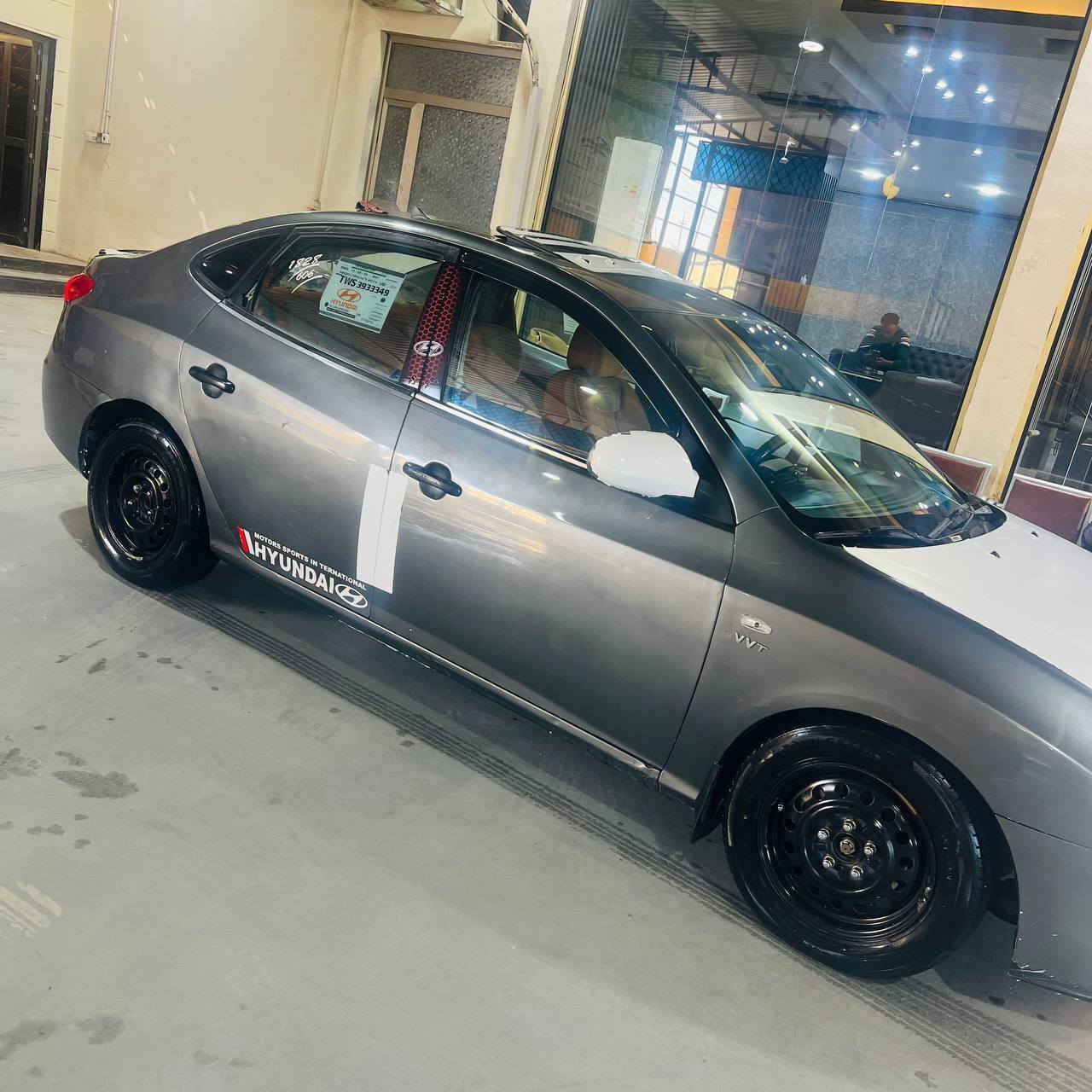 بسم الله الرحمن الرحيم
#للبيع 
هونداي النترا موديل 2008 فول مواصفات محرك 2000 
مصبوغة حزام بس اني انطي عام 
رقم بغداد انكليزي بسمي سنوية ساقطة صارلهة شهرين 
شرط التحويل والغرامات 
كير شرط محرك بي تنقيص شي بسيط 
صدر شرط تايرات اربعة جدد باتري جديد  نوزلات جديدة وفيتم بام جديد 
تدفئة شغالة تبريد كامل مكمل شرط بس تشحن غاز غير هذا الشي تجي تحاسبني 
كهربائيات فول شاشة سماعات كيجات تدفئة كشنات تنتة كلهة شغالة لايتات عالي ناصي عالي زنون اصلي بلوجكترات كلهة شغالة بك لايت لد 
السيارة احلة من الصور وتجي تشوف بعينك وتدلل 
مكان السيارة صلاح الدين تكريت 
السعر 85 وبي مجال حك الجية 
للاتصال ***********
