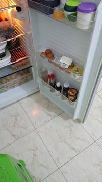 ثلاجة • ١٨ قدم • نظيفة ١٠٠٪