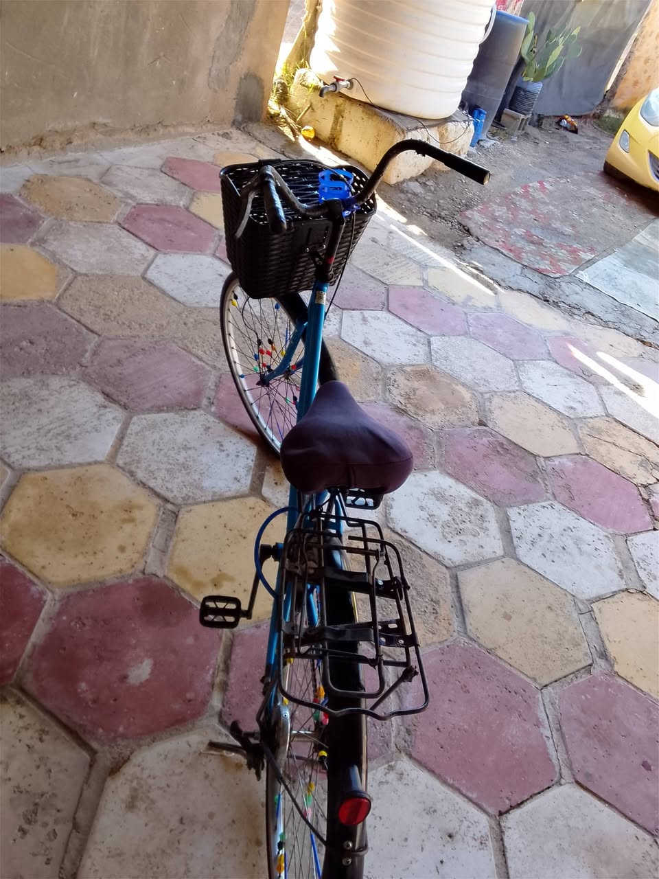 سلام عليكم بايسكل للبيع سعر 80 وا بي مجال بسيط العنوان محافظة بابل قريه البعلوان رقم  ***********
