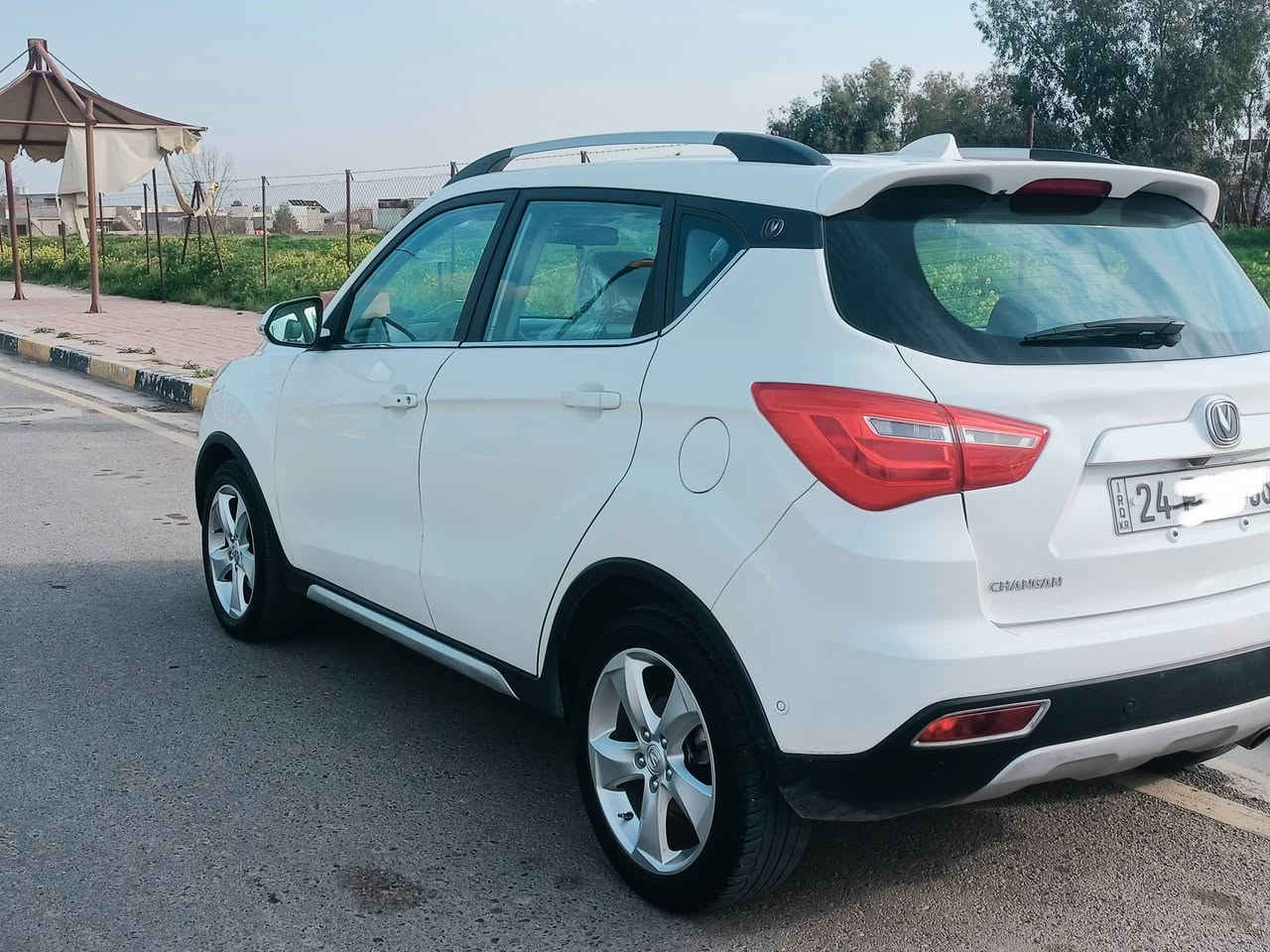 سيارة شانجان للبيع 
✅موديل 2020
✅كشنات جلد 
✅تبريد تدفيه 
✅رادار محيط السياره كامل 
✅كامره خلفيه. شاشه اصليه بلادي 
✅كامره جانبيه 
✅فتحه بالسقف (تنتى) 
✅محرك 16 شرط لا صرف ولا نفخ 
✅الكير شرط توماتيك بي نضام s 
✅سياره نضيفه وكدام العين صاحبها بالموصل 
✅شرط التحويل من الشرعي او وكاله
✅رقم دهوك مسطره اجنبي 
97 بيها مجال بسيط 
التواصل ع الصفحه فقط ✨


**إذا كنت صاحب هذا الإعلان وتريد حذفه لأي سبب، رجاءا أرسل رسالة إلى الدعم الفني**