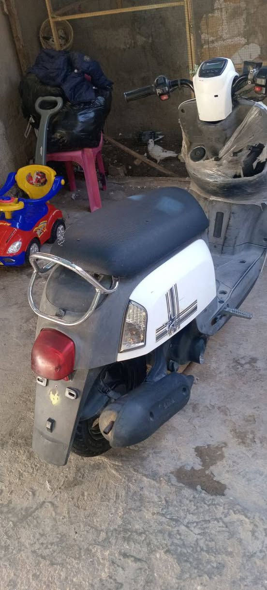 سلام عليكم درجة بوليس مديل2008 مكينه بلاد درجة ما ملعوب بيهه ليات زنون مكان بغدادرقمي 
*********** سعر900وبيهه مجال
