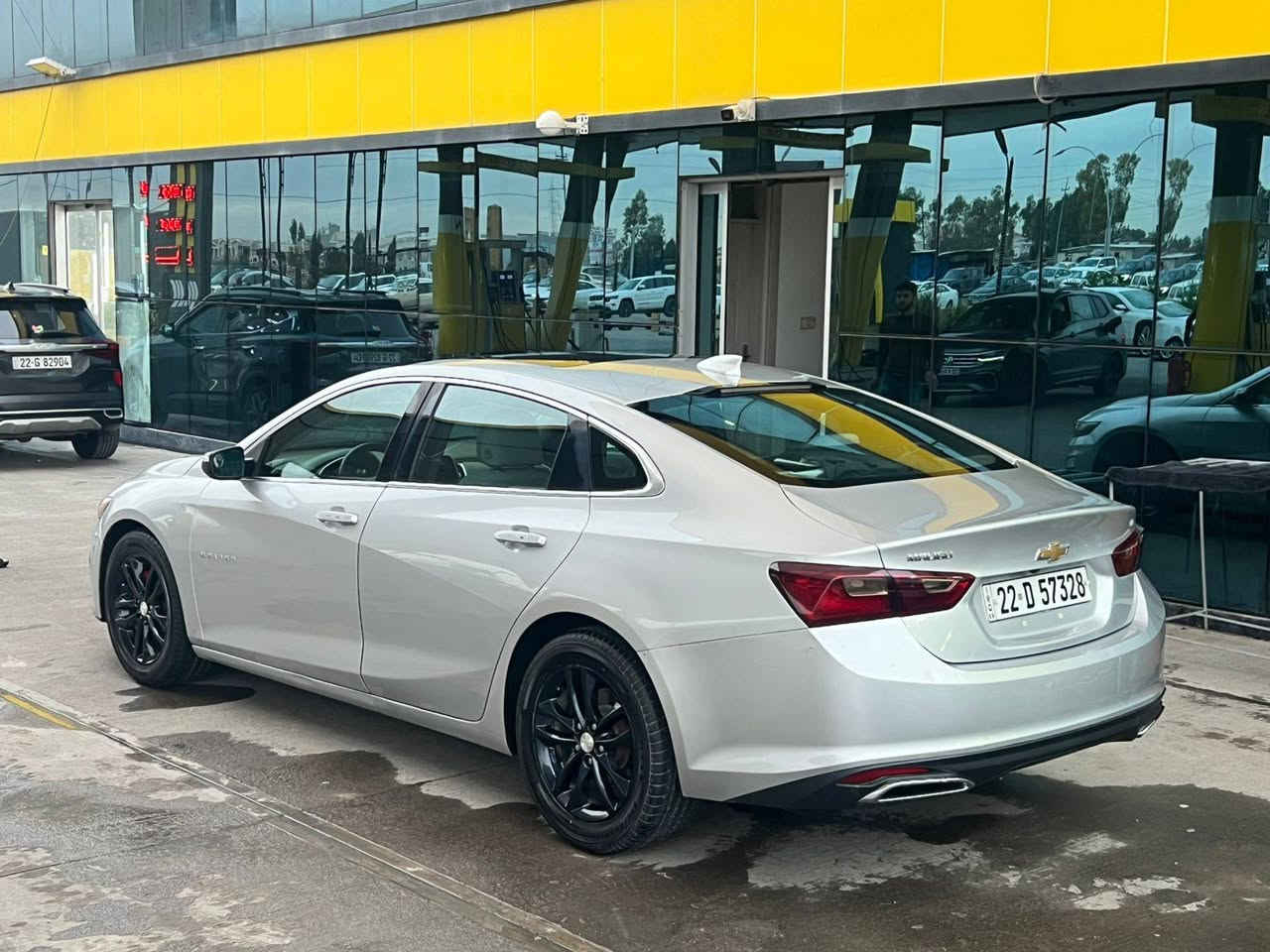 سلام عليكم 
للبيع نقد فقط 
بدون مراوس 
موديل ٢٠١٨ 
فول مواصفات عدا كشنات مو جلد 
ماشيه ١٩٠ كم 
محرك كير ما مفتوح 
بدون اي نقص 
ربع جاملغ خلفي 
ربع بنيد وباب سايق 
بدون ايرباك بدون دواخل 
مكان اربيل 
سعر ١٠٧
***********
