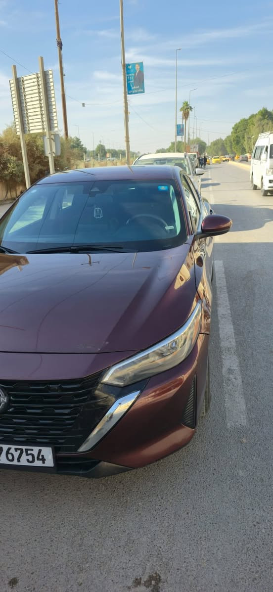 --
بيع 
نيسان سنترا  موديل 2024 الشكل الجديد
ماشية 27  الاف ميل 
SV  
 مواصفات 
الشكل الجديد
وارد امريكي رقم قادسية تحويل بأسم المشتري ثاني يوم 
 اربع قطع بيهة الاغلب كلير مو صبغ لان حادثهة كلش بسيط مثل ما موضح بالصور  وفديو حادثهة بامريكا لكن شغل الامارات ميهم عدهم الصبغ ولا الكلير يعتبر جمالية 
السيارة كاملة ما ناقصهة اي شي 
الشواصي كفالة عامة عالفحص
بدون اي ضرر داخلي / الايرباك راجع سستم
دخول جديد ترقيم جديد  بالشهر السابع ترقمت 
حجر البيئه  بلادي
مواصفات sv 
محرك 2000 
بصمة تشغيل 
بصمة ابوب 
رادار امامي خلفي جانبي
قيادة ذاتيه تحديد مسار
شاشه ايباد تدعم كار بلي 
كامرا خلفيه دواره 
حساس خلفي
فول تحكم استيرن جهتين
كروز سرعه 
سايد بريك بالرجل 
وباقي المواصفات معروفة Sv 
رقم الشاصي :   3N1AB8CV1RY210780
للاستفسار     
اتصال +واتساب 
 مكاني  : الديوانية     
السعر   130 ورقة سعرها وبيهة مجال بسيط ويمكن ارخص سنترا بهل الموديل 

***********
