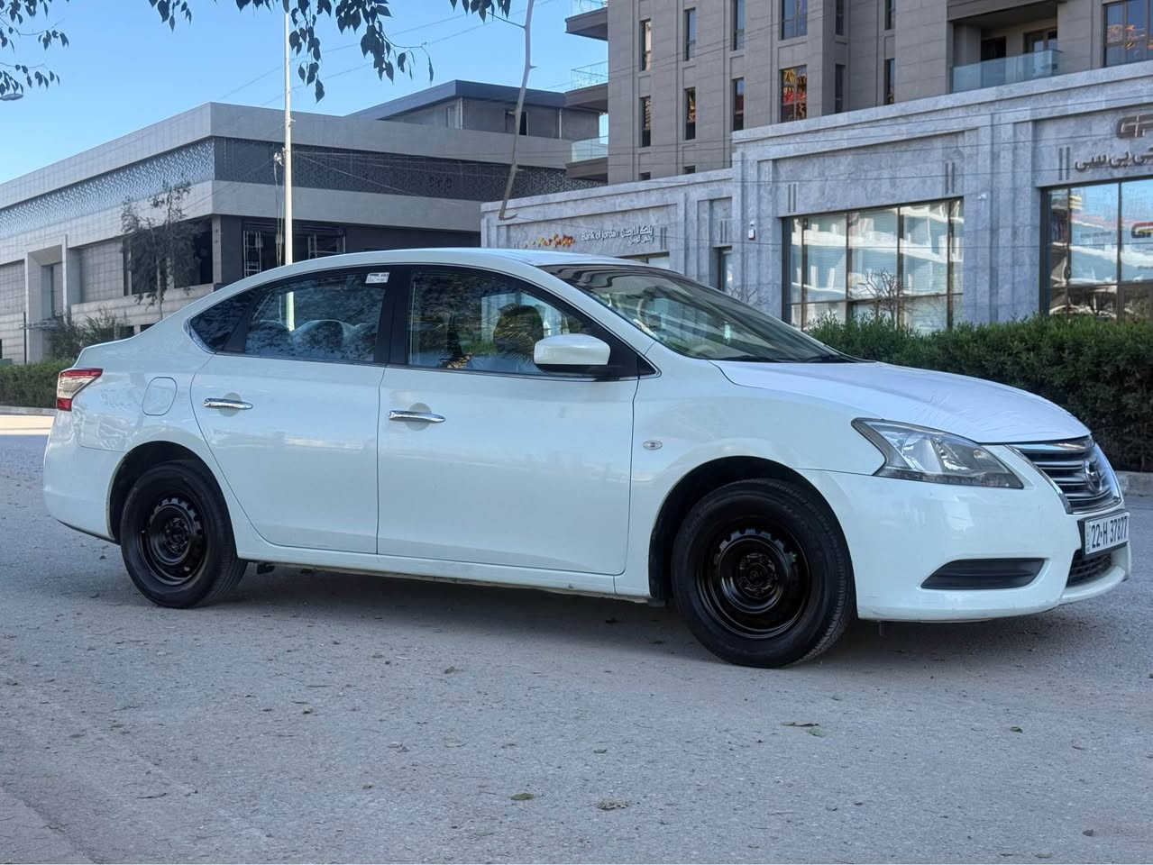 نيسان سينترا ٢٠١٤ خليجي سبي  بئ سبوغ هةموو شتي نويئيه سةيارةكي خاوين و كةم مةسرةفة سعري ٩٨ مجاليكي كةم *********** أربيل, العراق
