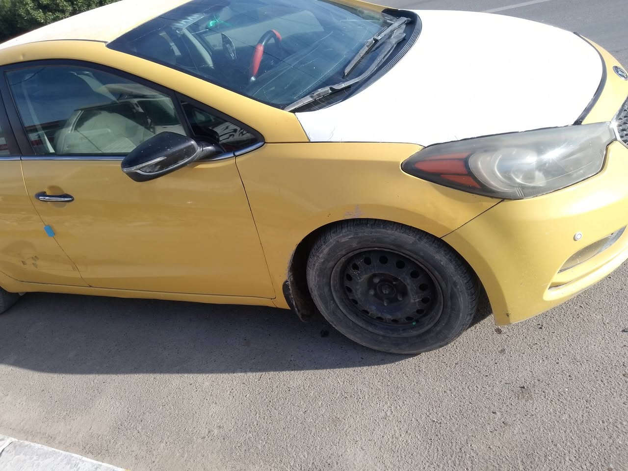 السلام عليكم كيا فورتي موديل 2014 حادثه قبق صندوق فقط رقم بغداد سعر 93 ورقه استفسار ***********
العنوان بغداد الحريه
