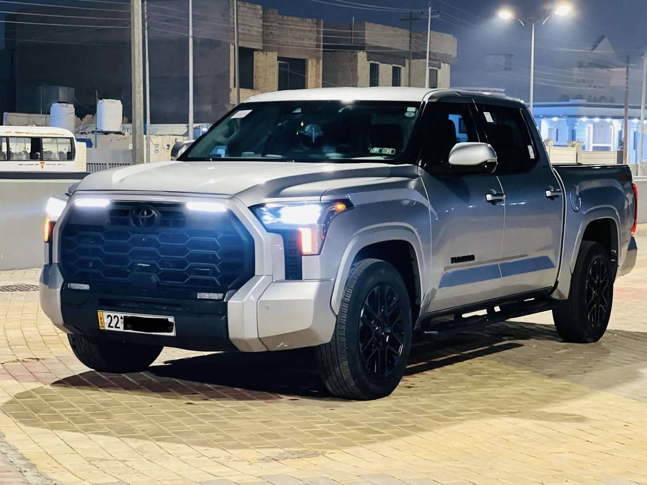 السلام عليكم
تويوتا تندرا TRD 
موديل 2022
وراد امريكي 
الصبغ قطعه وحده فقط 
المواصفات فول عدا بنراما 
شاشه كبيره
كشنات جلد 
كشنات كهرباه 
كشنات هيتر 
فول تحكم مقود 
رادارات 
حساسات 360 
كامرات عدد 5 
لون رصاصي 
رقم اربيل تحويل مباشر 
تضليل رسمي بالسنويه 
السياره نضيفه كلش وحلوه بالعافيه عالي ياخذه 
مكان السياره الرمادي 
هاتف للاستفسار ***********
