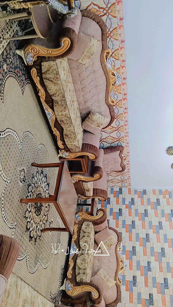 يارزاق يا الله 
سلام عليكم تخم ملكي 10مقاعد تزكام جديد حيل تفصال ثقيل 
كل ضرر مابي فول نضافه مثل ما موضح بصوره ويا6كوشات 
 
(سعره 450وبي مجال الشراي الطيبين. الشراي يجي خاص او وتساب *********** احمد. 

اكو توصيل بكروه.
