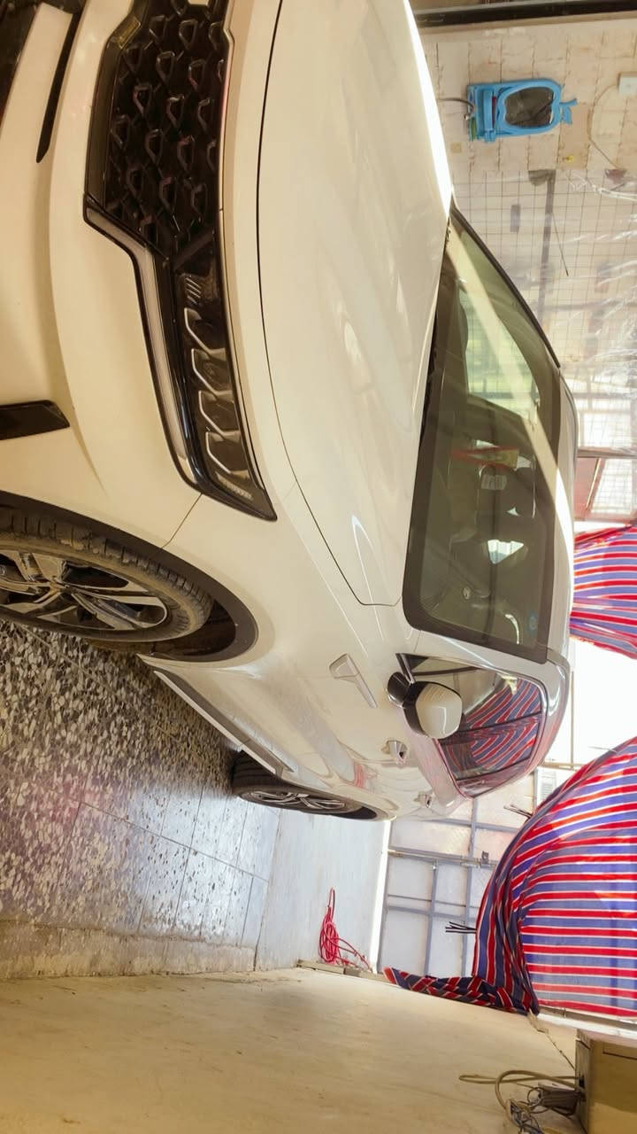 كيا سورنتو 2023خليجي 
داخل كريمي 
دبل كشن كهربائي 
كير ماوس 
سايد بريك بصمه 
فول تحكم استيرن 
شاحن واير ليس 
شفتات كير بل ستيرن 
لايت عدسات  
بلايت لد
داخل نشره 
ويل 19
محرك 6سلندر 
7راكب 
3قطع تبريد 
بصمه تشغيل عن بعد 
حساس خلفي رادار 
شاشه اصلي 
مكان سياره بغداد الكماليه 
سعرها 305 $وبيها مجال 
***********
