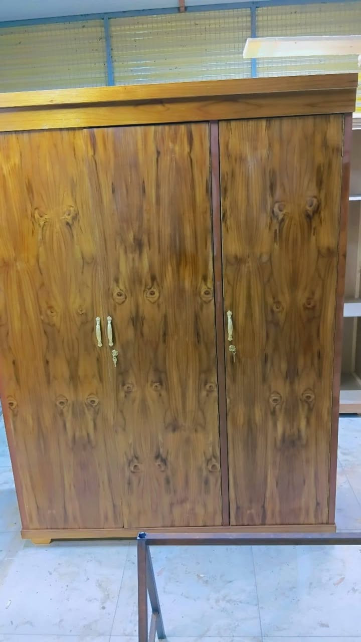 اللهم صل على محمد وال محمد معمل نجاره الأخوين كناتير جاهز للبيع ٢باب ٣باب ومناضد ٣متر ٦باب ونشتغل حسب الطلب ابواب جراجيب مصلايات اسره نفر او نفرين تصليح وشد غرف نوم تركي وعراقي جميع انواع الأخشاب تصليح الطخم للاستفسار *********** واتساب أو ماسنجر
***********
