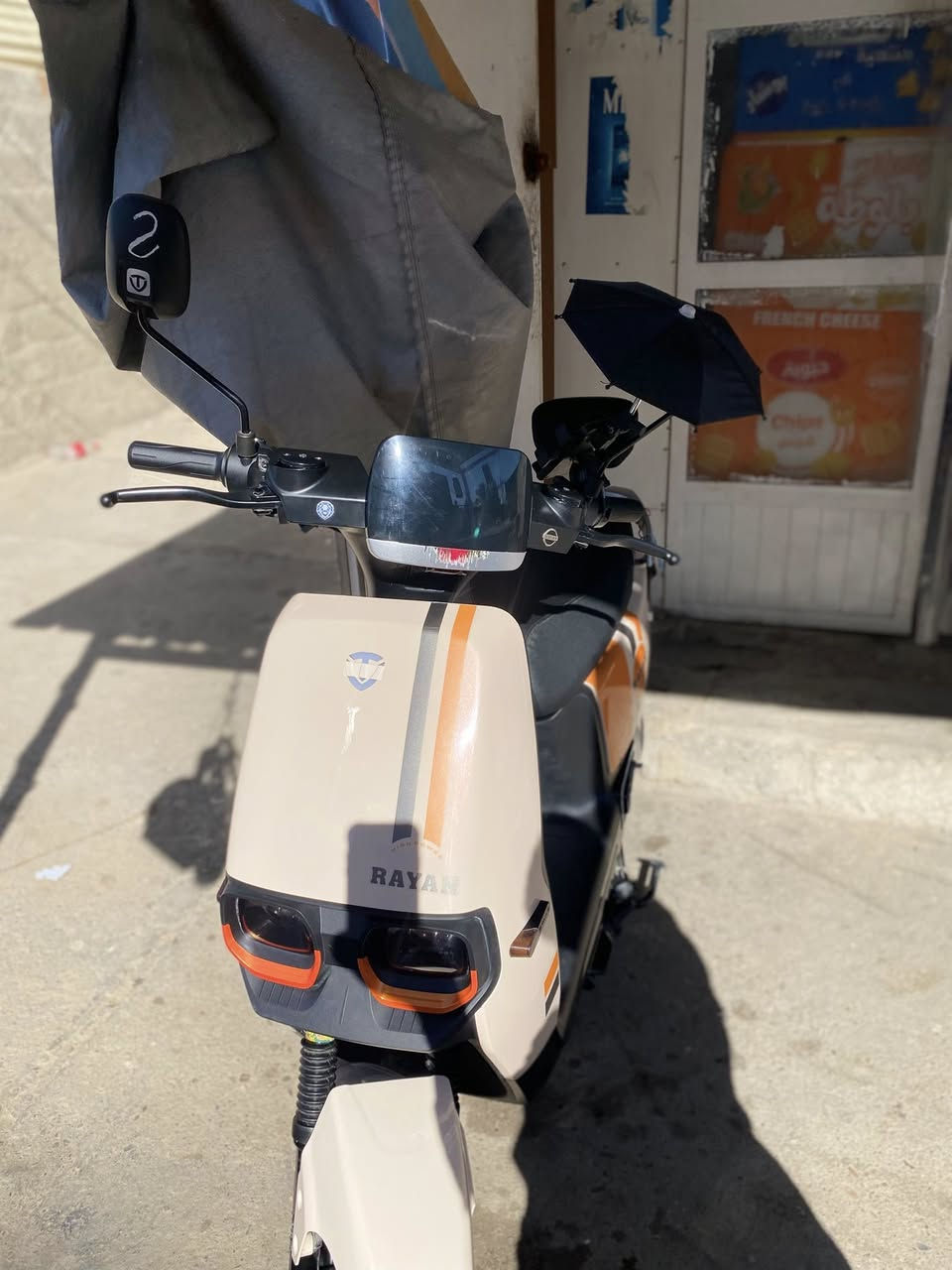 سلام عليكم ماطور ريان ابو عيون اخو الجديد السعر 900 وبي مجال للاستفسار على هذا الرقم متواجد على واتساب فقط ***********
