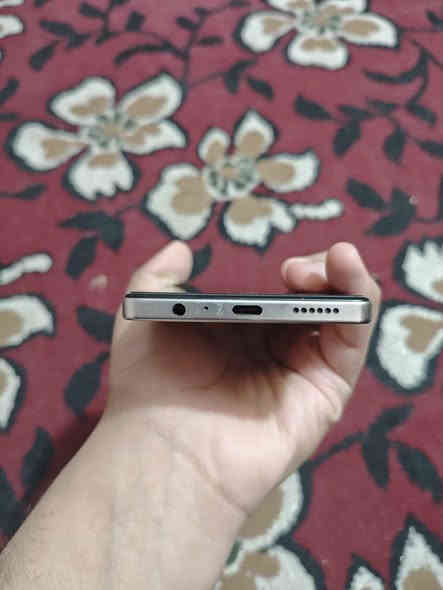 تكنو كامون ٣٠ ذاكرة 256 رام 16الجهاز نضيف ومكفول شرط الفحص كامل ملحقات كارتونه وكفرين وشاحنه وبيه لزكة شاشه من الاخير الجهاز فوول مكاني بصرة قضاء المدينه توصيل موجود السعر 150الف شامل التوصيل هذة رقمي  *********** اي استفسار اتصل وتددلل عليه البصرة
