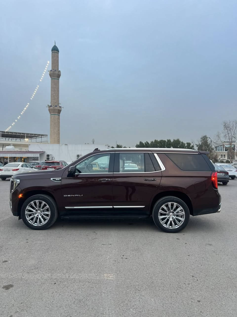 جمسي يوكن 2023 DENALI
وارد امريكي لون مميز 
العداد 51 الف مايل
- حجم المحرك 6200 
( للبيع او مراوس )
مواصفات :
- شاشه
- 5 كامرات 360 درجه
- حساس امامي
- حساس خلفي
- رادارات اماميه
- رادارات جانبيه
- نقطه عمياء
- شاشه دجتل
- مقاعد كهربائيه
- مقاعد تدفئه تبريد 
- جنطه كهرباء
- تشغيل عن بعد
 - هزاز كشن سائق
وباقي المواصفات المعروفة بل DENALI
✅ سياره بدون ايرباك ودواخل 
✅ حادثها بسيط بدون تبديل اي قطعه فقط بنيد مصلح ومصبوغ 
السياره كلش نظيفه واحلى من الصور 
رقم الشاصي : 1GKS1DKL3PR212289
رقم بغداد الجديد بأسمي
مكان السيارة بغداد _ العامرية  
السعر المطلوب : 520 وبيها مجال 
                تفاصيل اكثر الاتصال : ***********
