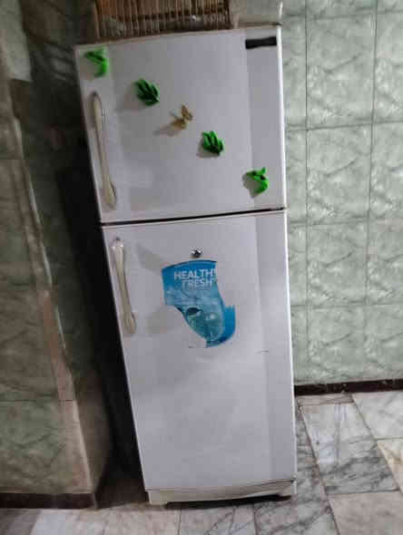 ثلاجة كونكورد لبناني ماطور بانسونك الاصلي بيها ضمان شهر للشراي حجم 16 مكاني ناصرية مركز 
هاتف *********** واتساب
