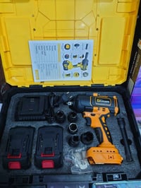 دريل لقمة • بطارية وشاحن • ٥ لقم