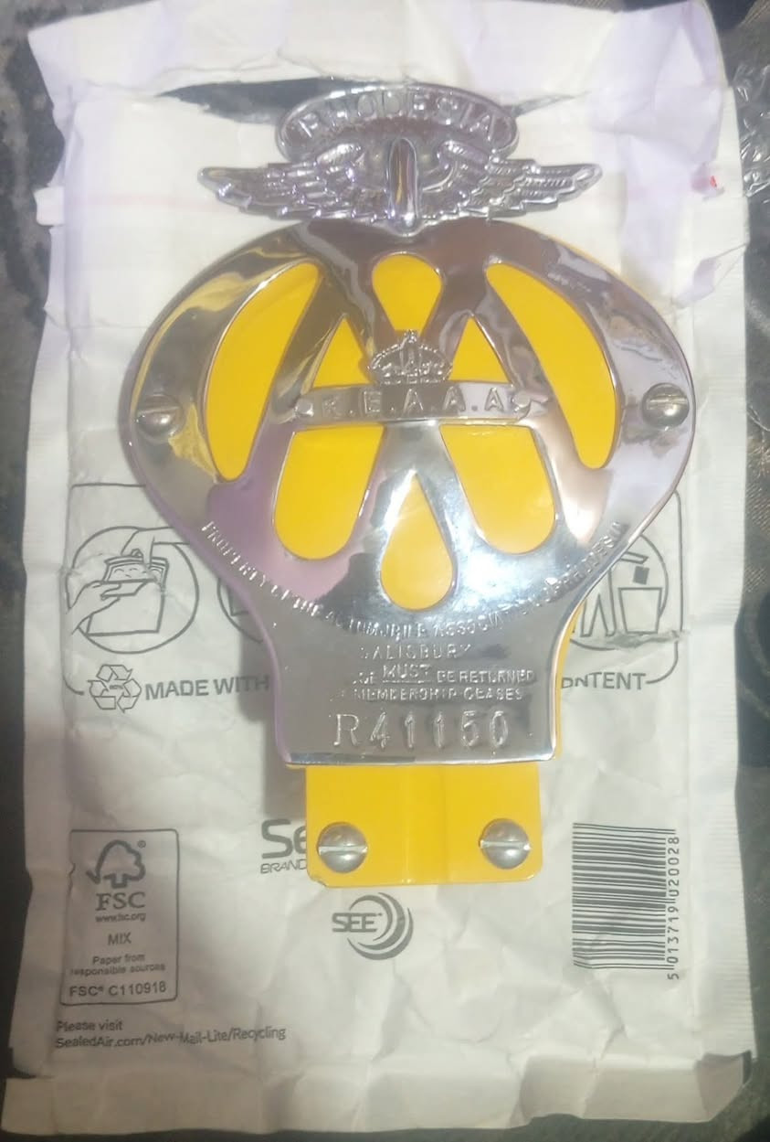 سلام عليكم للبيع بوري توج
ملاحظه/ بدال الـAA  البنص انطيك AAفول صورته بلمنشور 
***********
