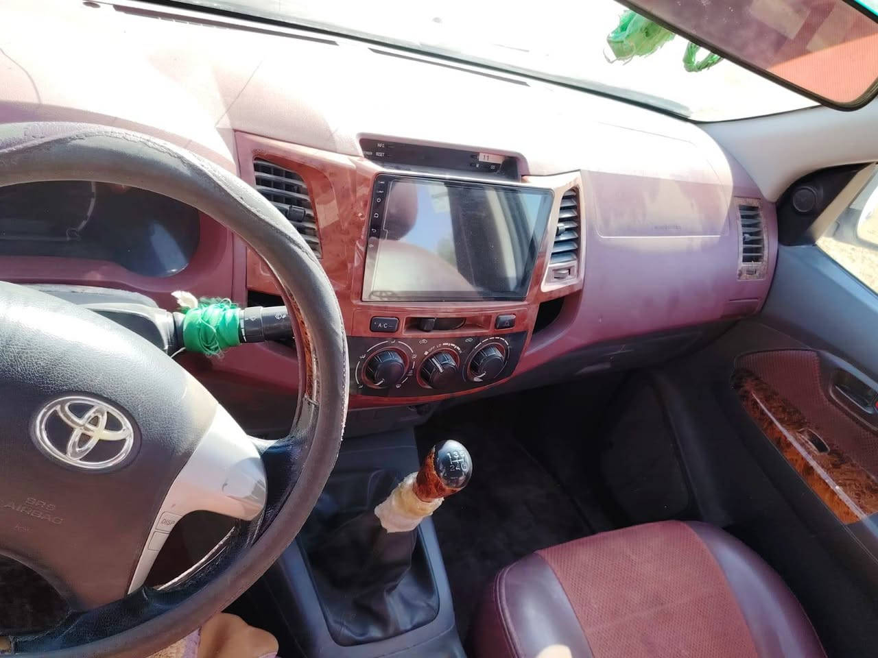 البيع سياره موديل 2013مكفوله كفاله عامه تبريد وي سويج السعر 170وبيه مجال الاستفتار ***********
