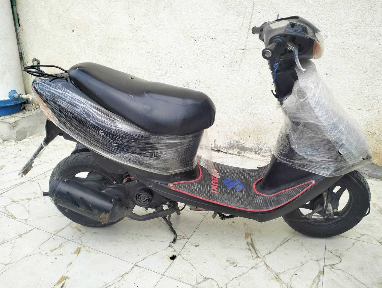 ((((دراجة ساسوكي للبيع )))))
دراجة مكفولة كفالة عامة ما مفتوح بيهة برغي 
تجي تفحص وتروح الصوت ناعم شرط 
السعر 450 وبهية مجال للطيبين 
هااذ رقمي ما متواجد خاص دائمن 
***********

مكاني ميسان قضاء المجر الكبير
