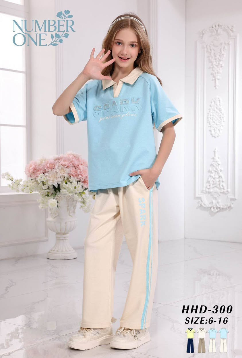 ✨ على بركة الله تم افتتاح موسم العيد
 ✨موديلات جديدة وفد شي روووعة 🔥
سوت بناتي درجه اولى القياسات:6......16سنه📍
 العنوان: واسط قضاء الحي شارع البالات📱
 رقم الموبايل: ***********/***********أهلاً وسهلاً
