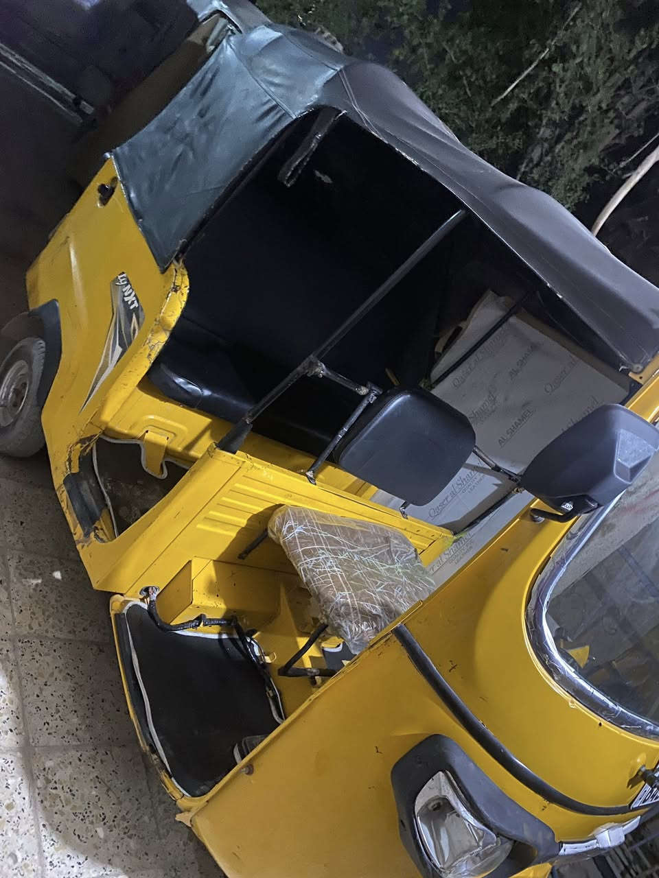 بياجو موديل 21تحويل كبل  رقم لوحات او مروس 18باجاج سعر 3او ربع***********  مكان ديالئ بعقوبة
