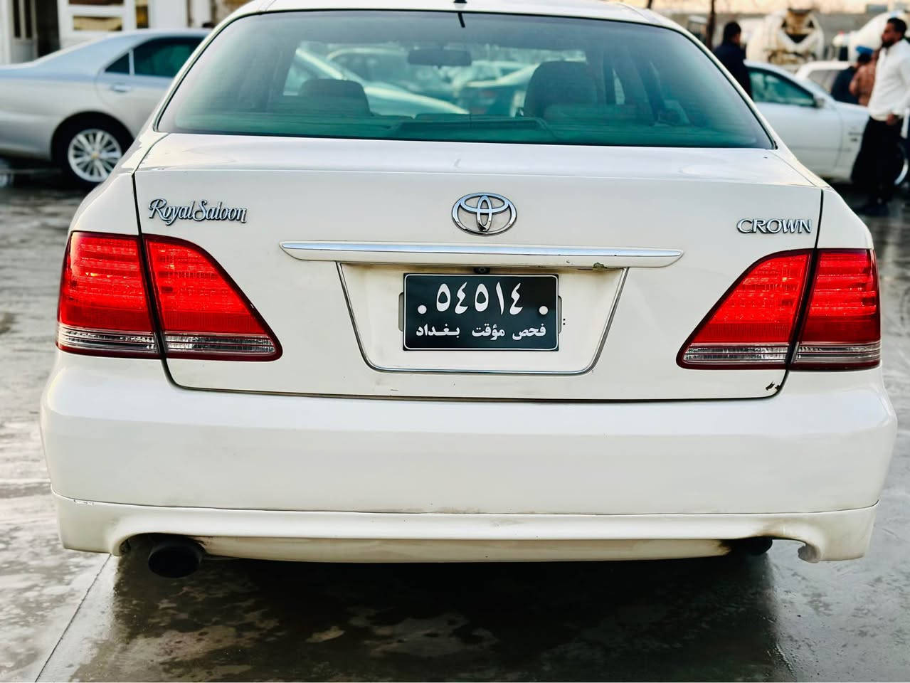 تویتا شاهانە مووس مووس ٢٠٠٥
١٨٠ بچوک بە بچوک 
٣ دوگمە پەردە ناو زەرد کامل کراوە بە سپورت 
دەعم و لێدراوی کەڤەر گۆڕاو بەشەرت 
گێڕ و مەکینەو سارد و گەرم بەشەرت 
سەقف شوشەیی 
قفڵی (٥٤) گەڵا 
ژ.م ***********
*********** Singapore
