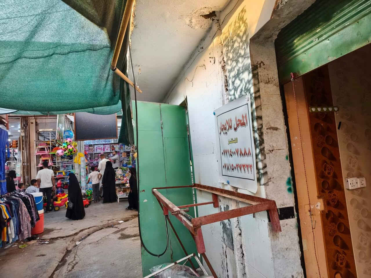 يوجد محلين  للايجار
تقع في شارع الاطباء مقابل صيدلية الموسى 
خلف محل الركن للبهارات  
للاستفسار على الارقام فقط 
***********
***********
