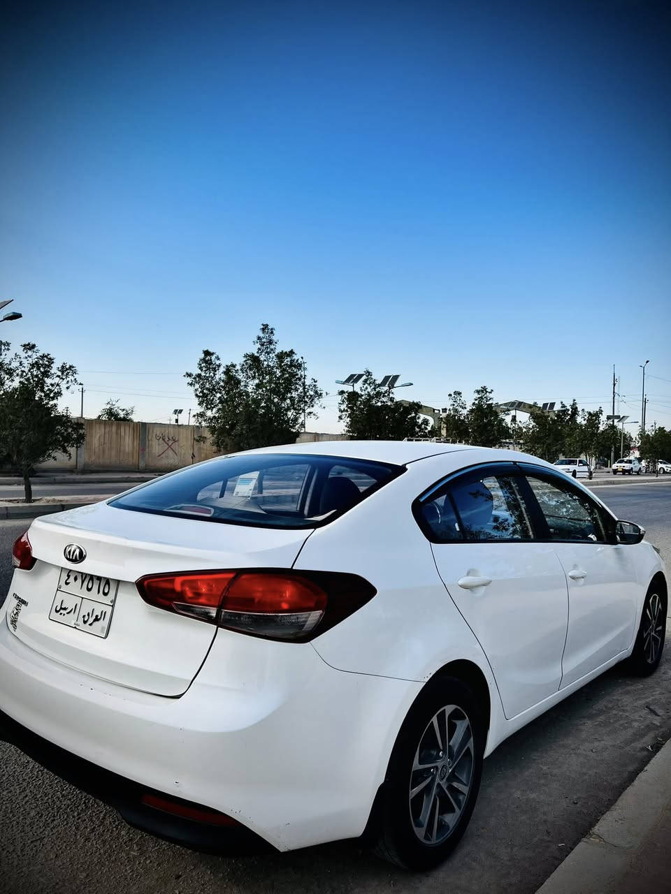 كيه سيراتو موديل 2017 رقم اربيل وارد خليجي مكفوله من الضربه والتبديل سياره مكينه 1600 شرط ما مفتوحه مكينه وكير وحداديه وتبريد مكان سياره نجف سعر 131 مجال قليل رقم ‏***********
