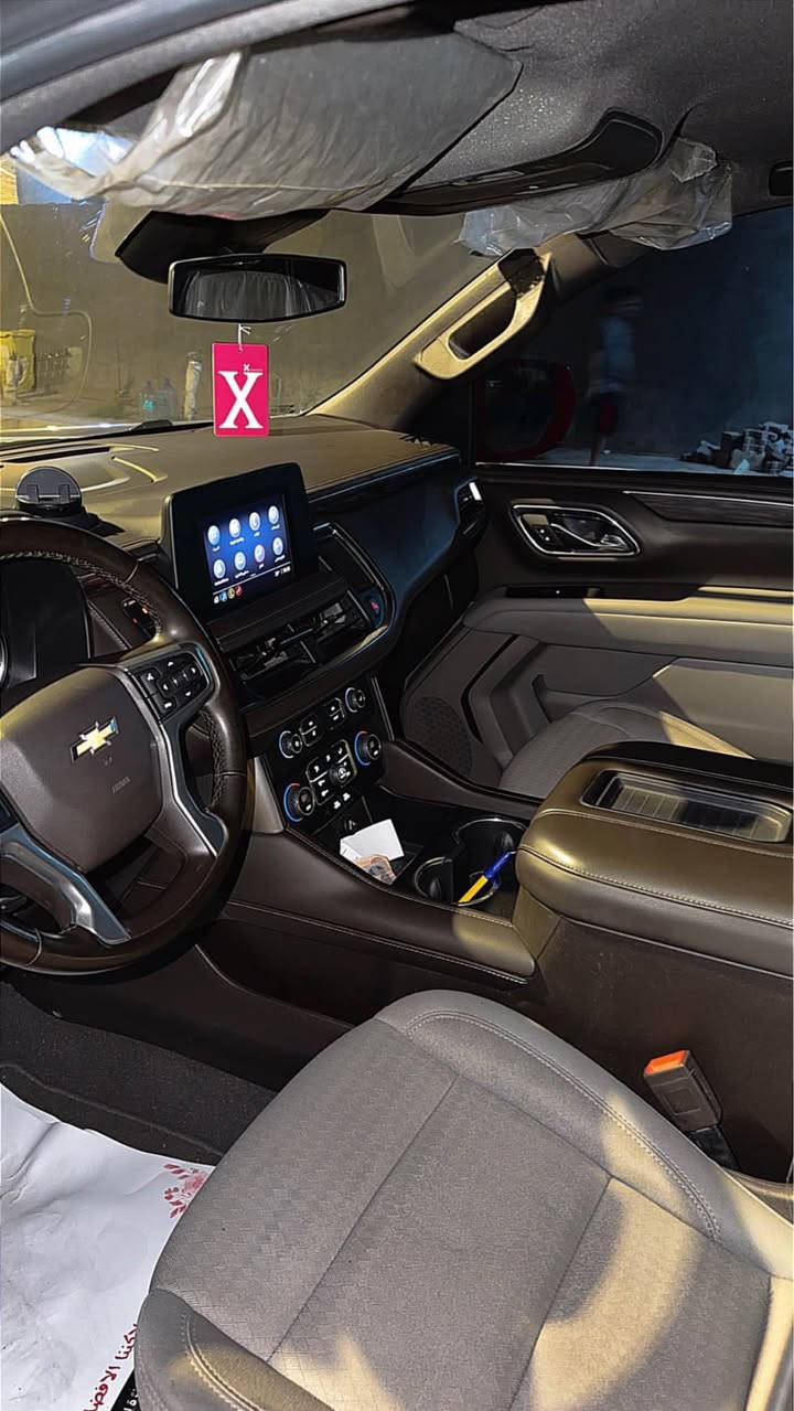 سلام عليكم سياره تاهو 2023  مواصفات LS بجم طويل مكفوله كفاله عامه  مغلفه bbf نانو ماشيه 68 الف سياره مال بيت جديده السعر 475 وبيها مجال قليل جداً الاتصال : *********** البصرة, العراق
