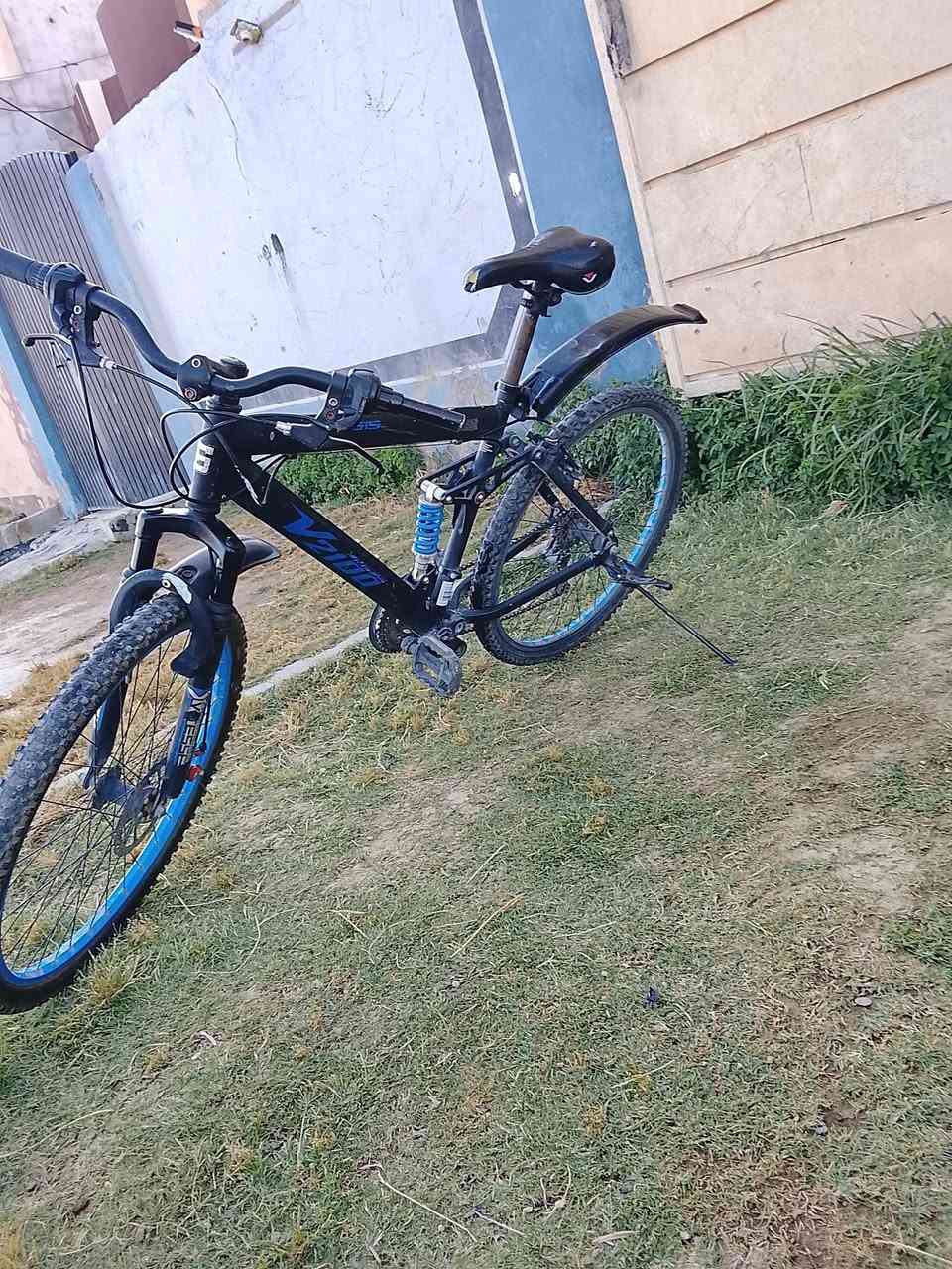 السلام وعليكم 
باسكل للبيع جبلي حجم 26 
دبلات وره و كدام السعر 60 العنوان موصل اليمن مشيرفه 2 شارع 60


**إذا كنت صاحب هذا الإعلان وتريد حذفه لأي سبب، رجاءا أرسل رسالة إلى الدعم الفني**