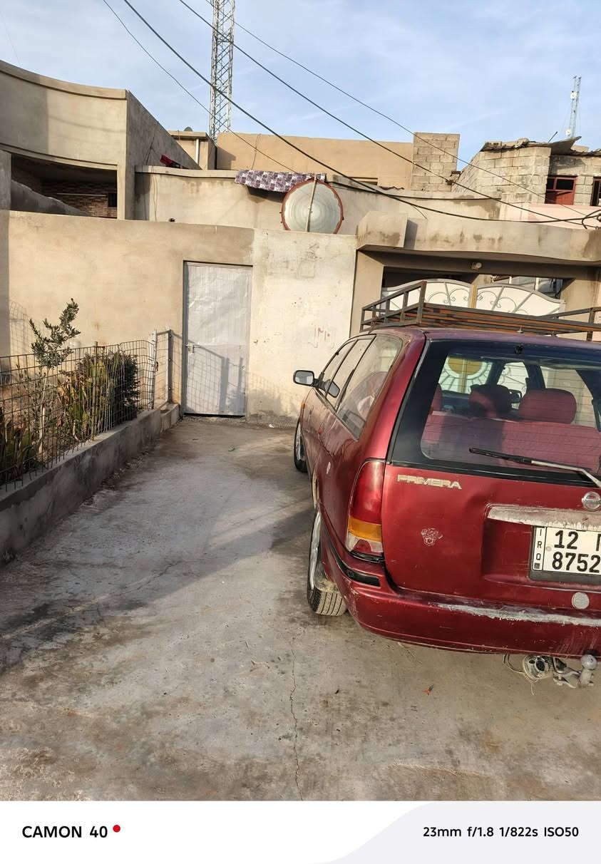 سيارة نوع بريميرا موديل 92
سعر 37 وبيها مجال
تواصل ؏ الرقم الهاتف 
***********
