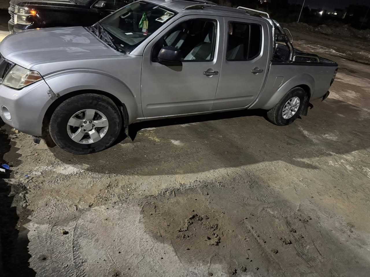 السلام عليكم بيكم نيسان فونتيره موديل 2015رقم بغداد بأسمي السياره مصبوغه صبغ عام  السعر 65وبيهه مجال الرقم ***********
