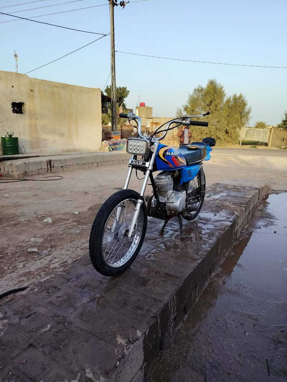 اسلام عليكم دراجه لبيع وراق صولي تعمير كله جديد اربع وعشرين دراجه حلوه مفتوحه ولفات فقط مكان ناصريه مركز سعر 675وبيه مجال ***********خاص ما متواجد
