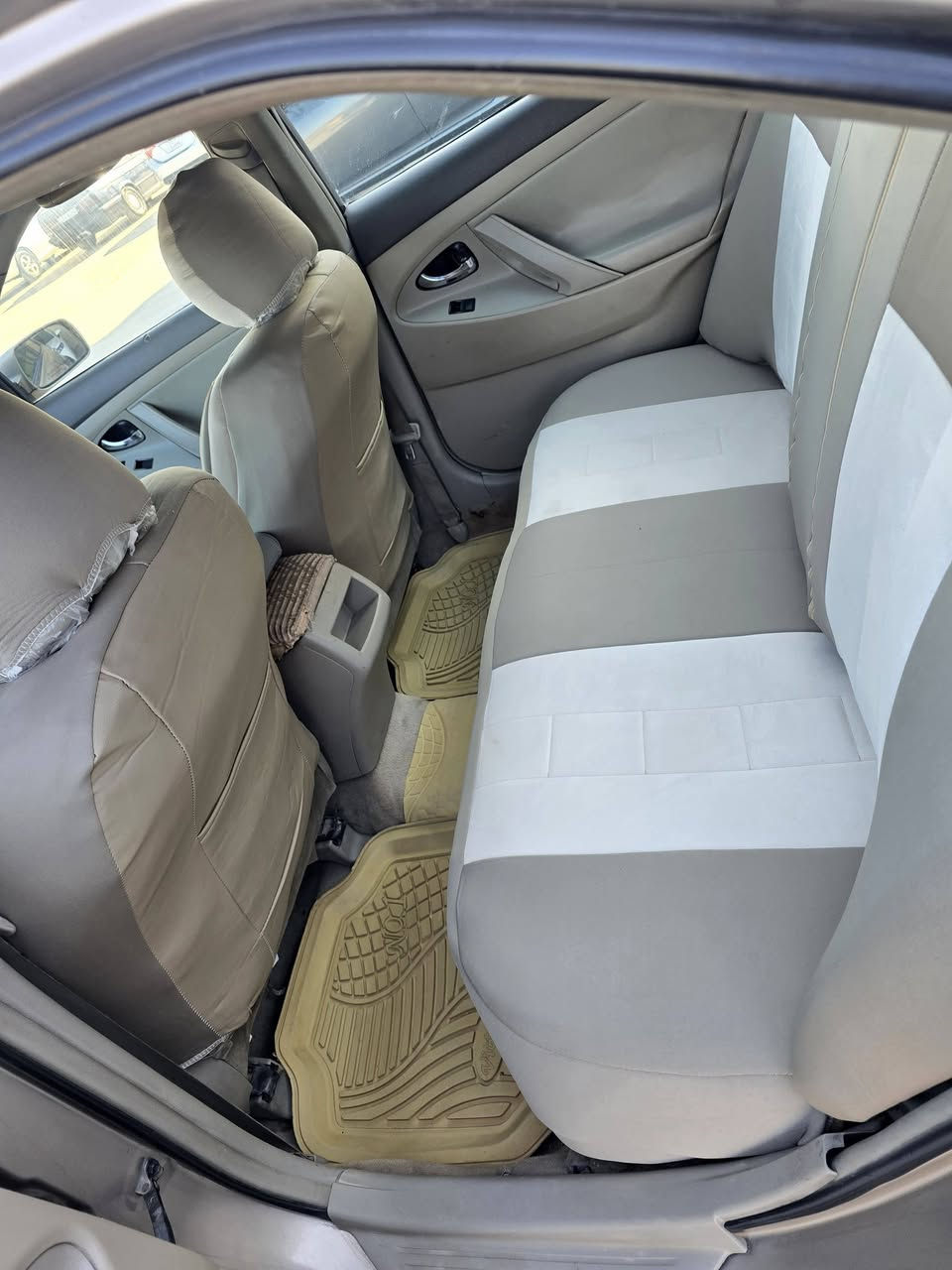 كامري موديل 2009
الضرر خمس قطع انطيك حزام بدون دواخل شرط 
كير محرك بشرط
طخم تواير
صدر
سياره جاهزه للخير
بدون تقحيل
هزه سنويه
شرط التحويل
بيها موصفات حلوه 

ترايك وين ماتريد 

السعر 100وبيها مجال 

اتصل وبيك خير ودلل سياره مصروف عليها جثير

***********
