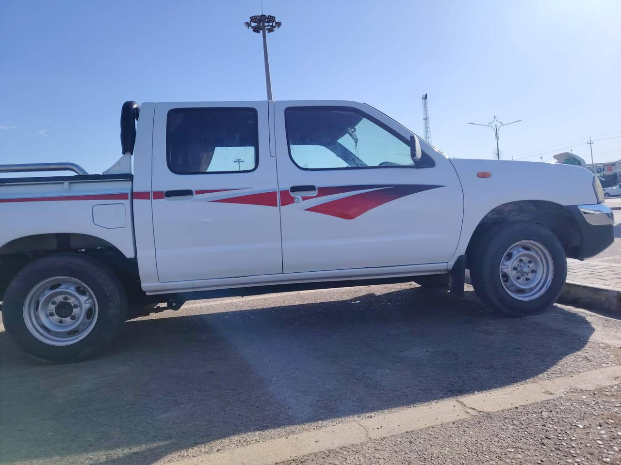 السلام عليكم نيسان 2013للبيع مكفوله رقم ميسان سنويه ل27  بيه بارد بجاملغ كد شبر مكينه كير مكفولات حداديه تخم تاير تبريد تتفئه كهربائية كلها شغاله مكاني البصره القبله شراي يتصل وبل خدمه ***********
